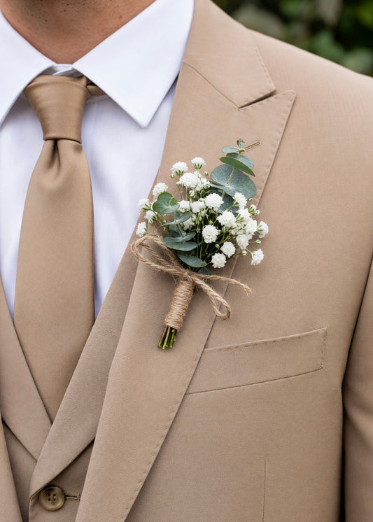 Boutonnière eucalyptus